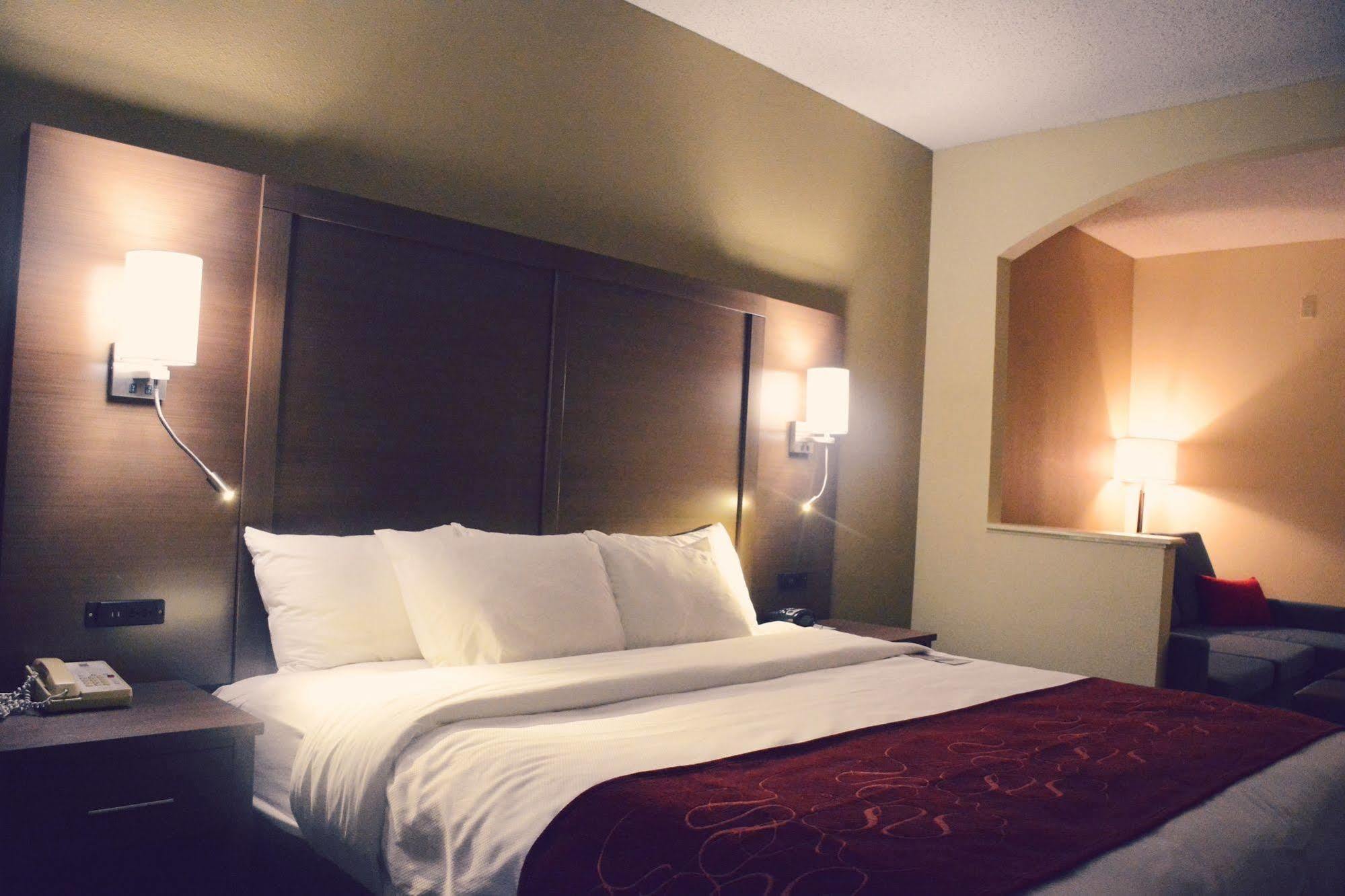 Comfort Suites Bush Intercontinental Airport Houston Buitenkant foto